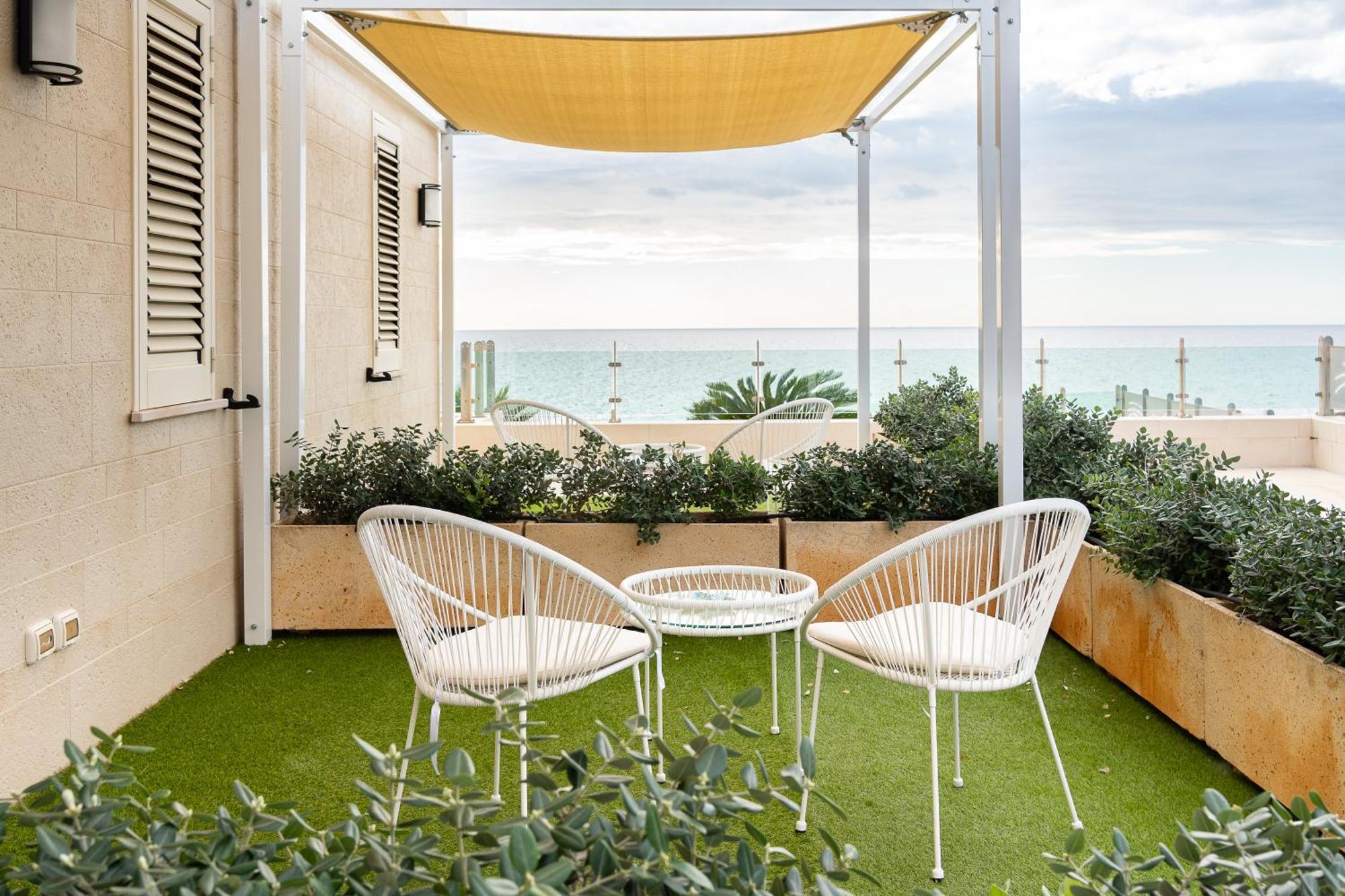 Preferisco B&B E Trattoria Sul Mare Торре-Суда Экстерьер фото
